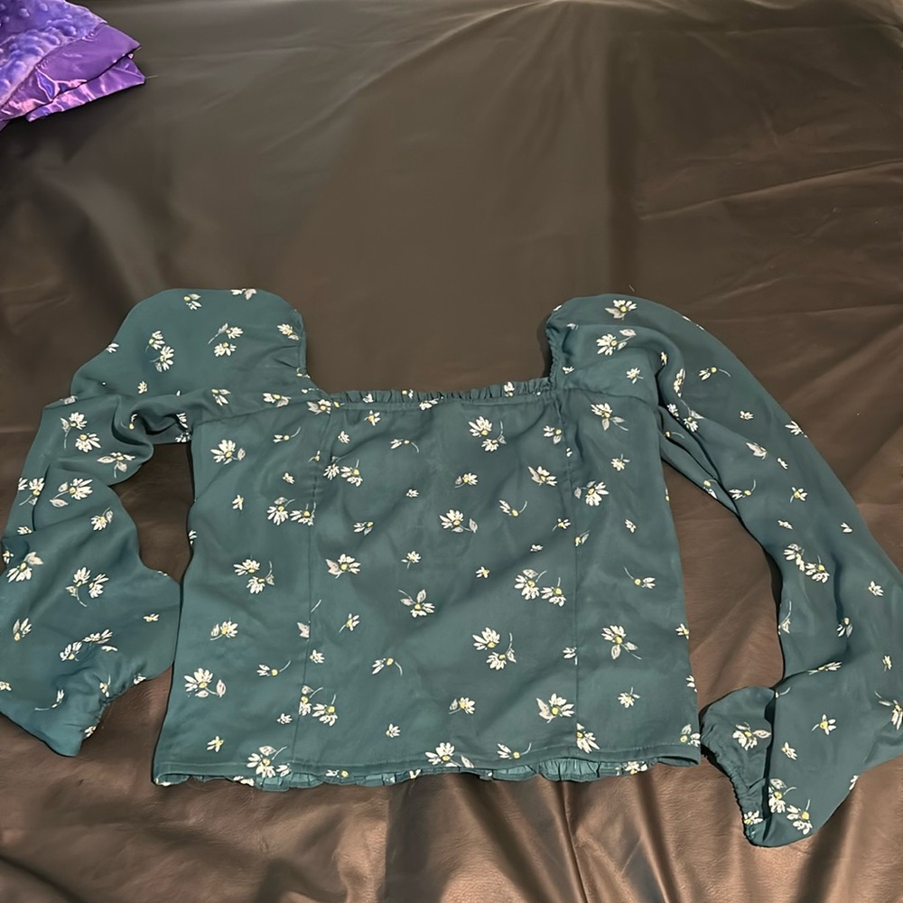 medium. worn twice